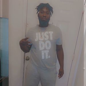 Meet your Posher, Travis